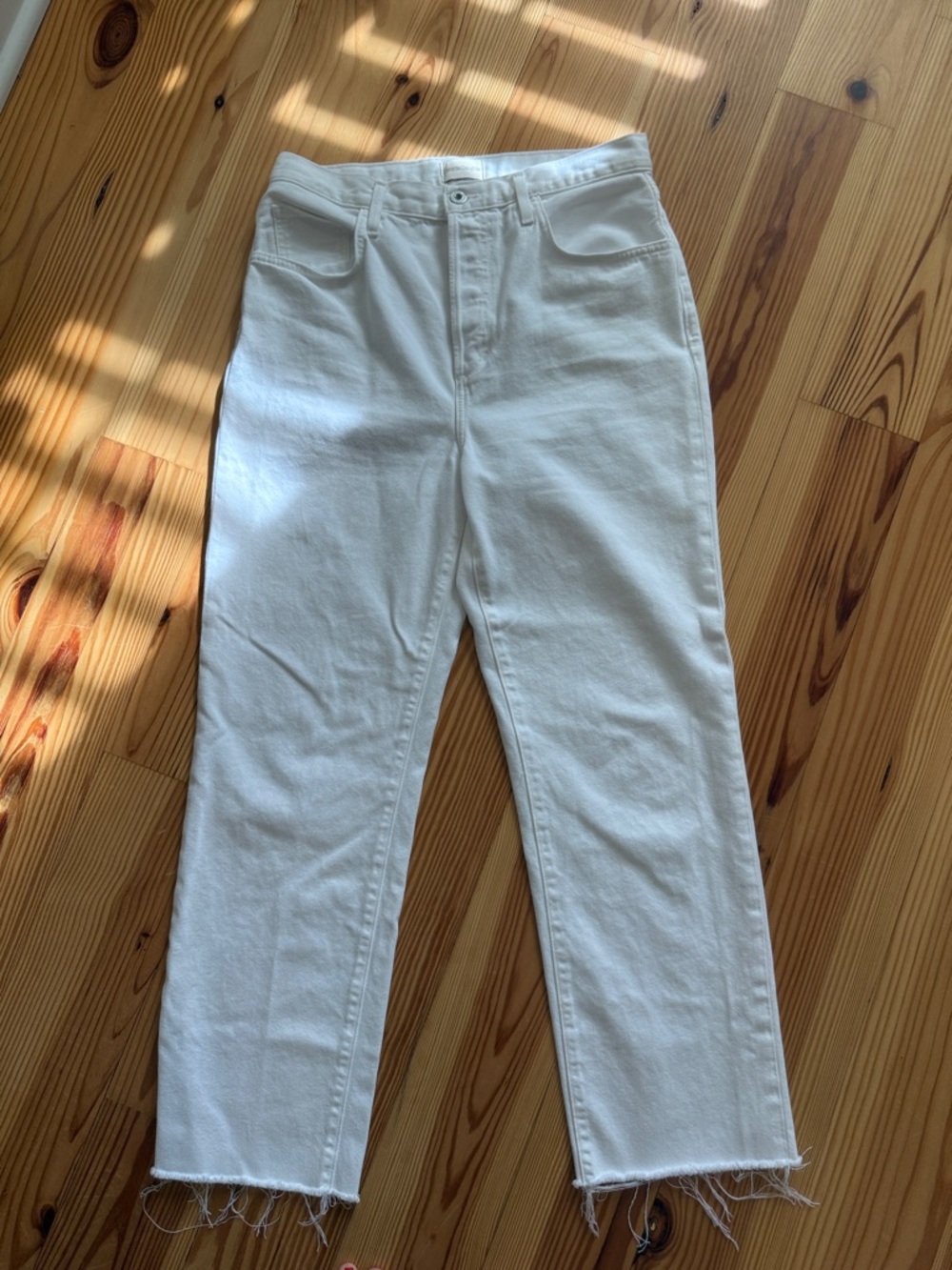 Favorite Daughter Women’s High-Rise White Straight Jeans, size 29
